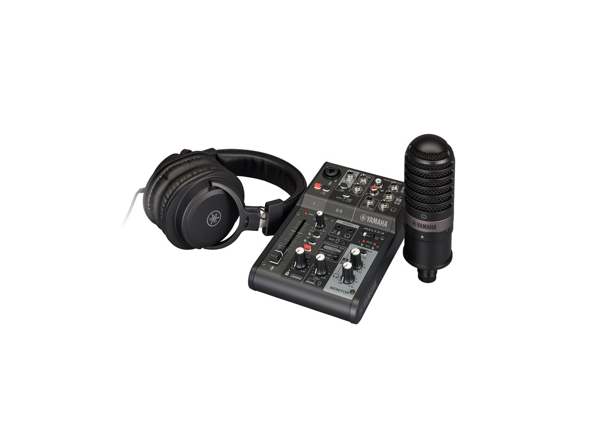 Yamaha AG03MK2 LSPK Live Streaming Kit (Black)